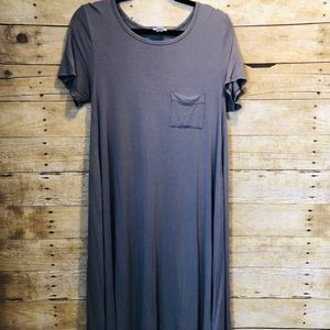 LuLaRoe Dresses - LULAROE CARLY HIGH LOW DRESS SS GRAY SIZE SMALL LuLaRoe Dresses - LULAROE CARLY HIGH LOW DRESS SS GRAY SIZE SMALL
